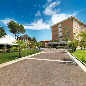 Centro Vacanze Opera Nascimbeni 2*, Cavallino-Treporti Italia